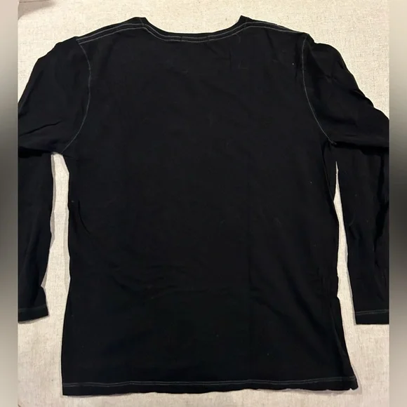‼️CLEARANCE‼️ Black long sleeve T-shirt - Picture 3 of 3